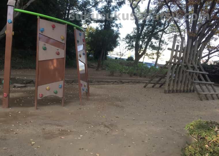 公園の遊具