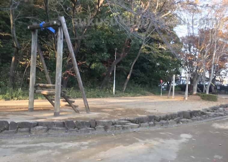 公園の遊具